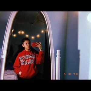 Meet your Posher, Isabel